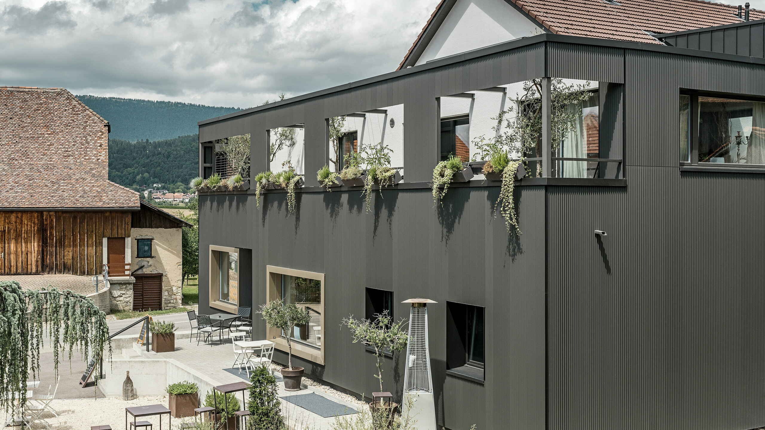 Lehký a přitom robustní a moderní Zackenprofil z hliníku od PREFA